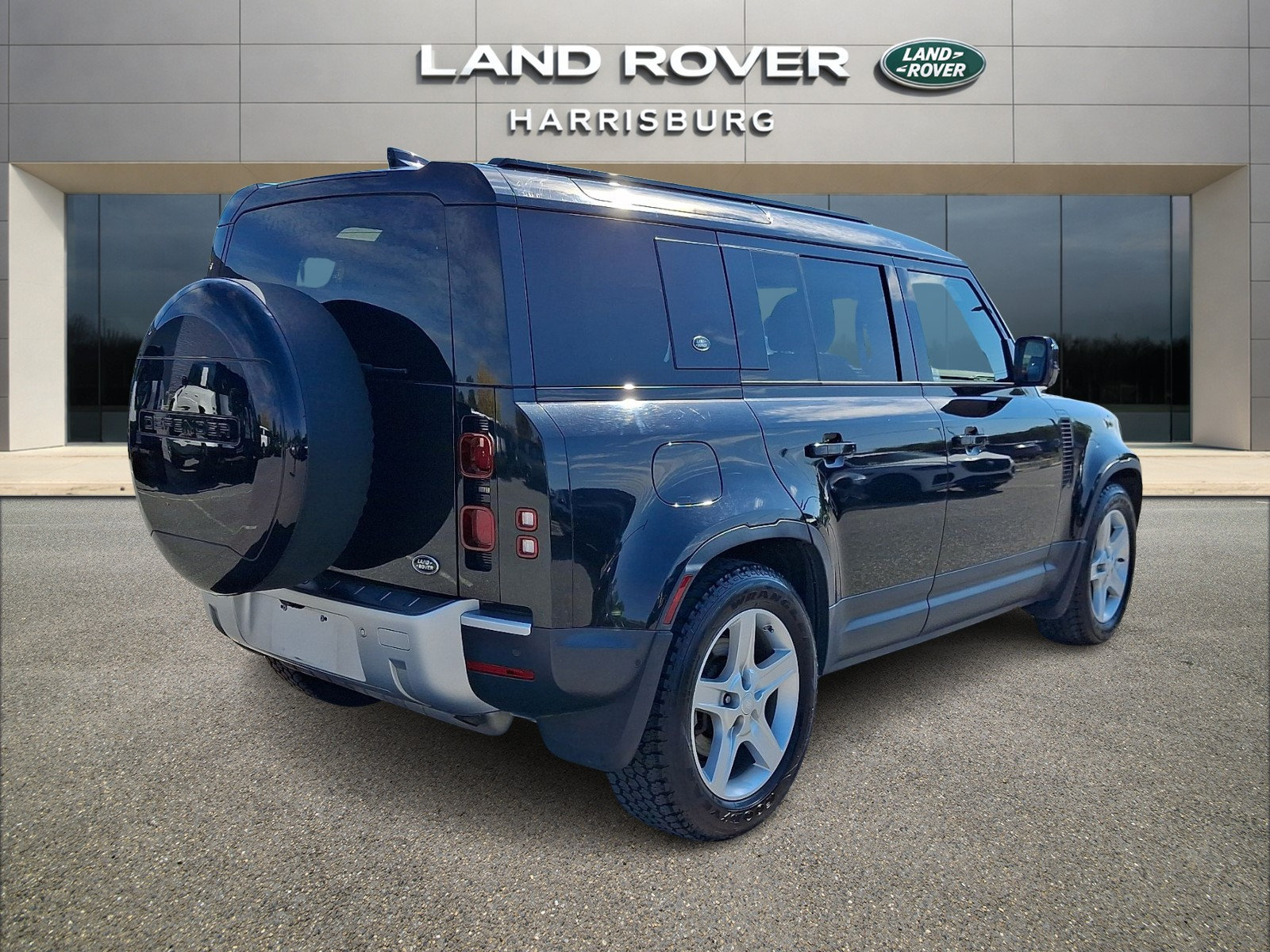 Used 2020 Land Rover Defender 110 SE AWD/4WD image 3