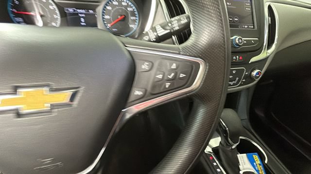 Used 2022 Chevrolet Equinox LS FWD image 17