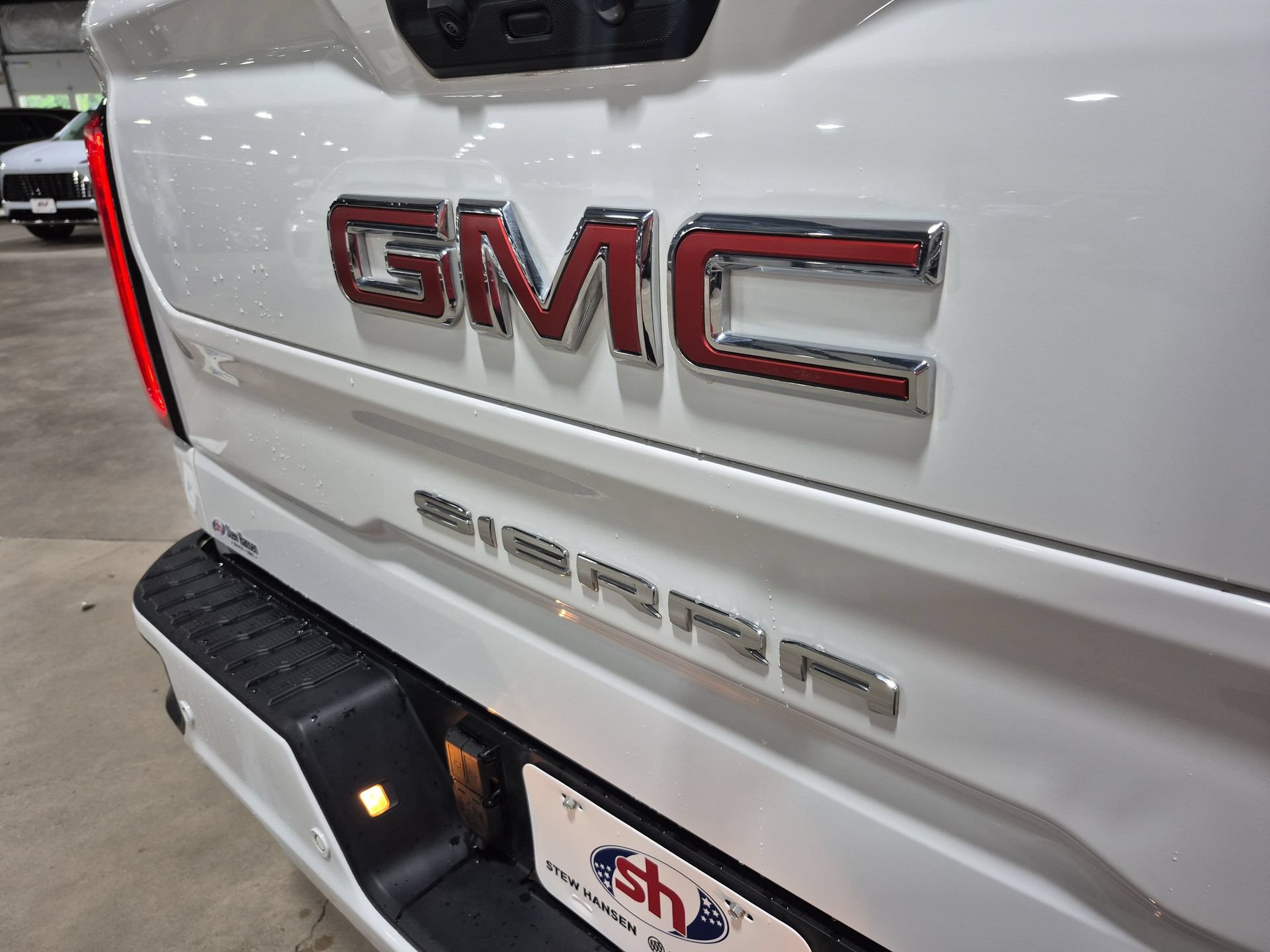 Certified 2025 GMC Sierra 1500 AT4 AWD/4WD image 31