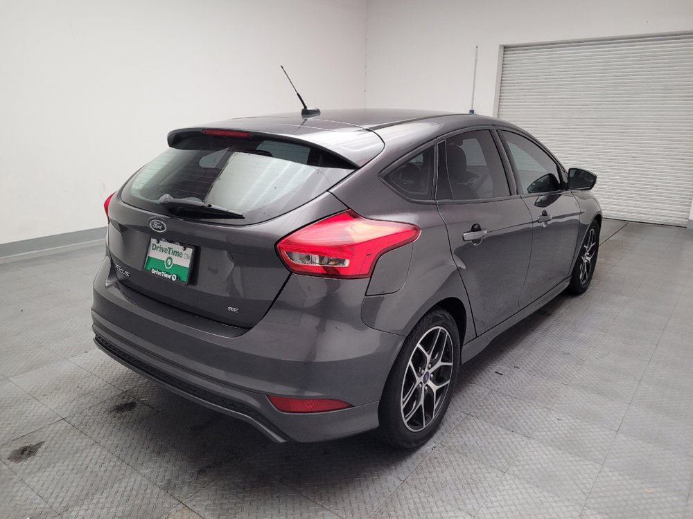 Used 2016 Ford Focus SE w/ SE Sport Package FWD image 9