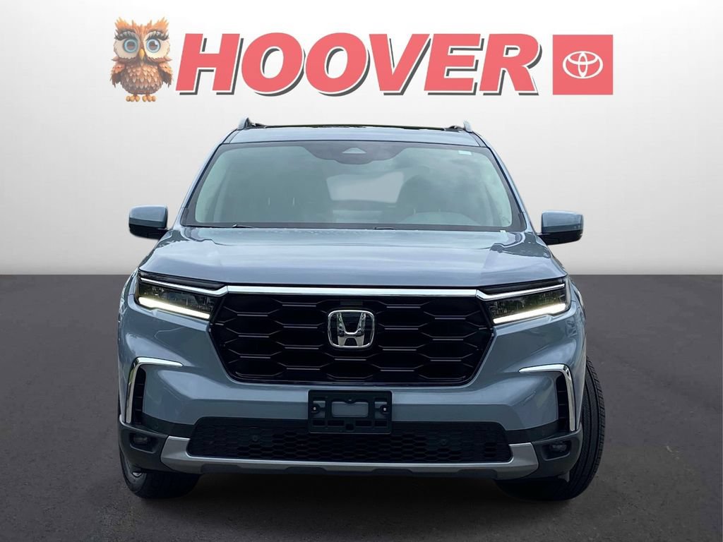 Used 2025 Honda Pilot Touring image 6