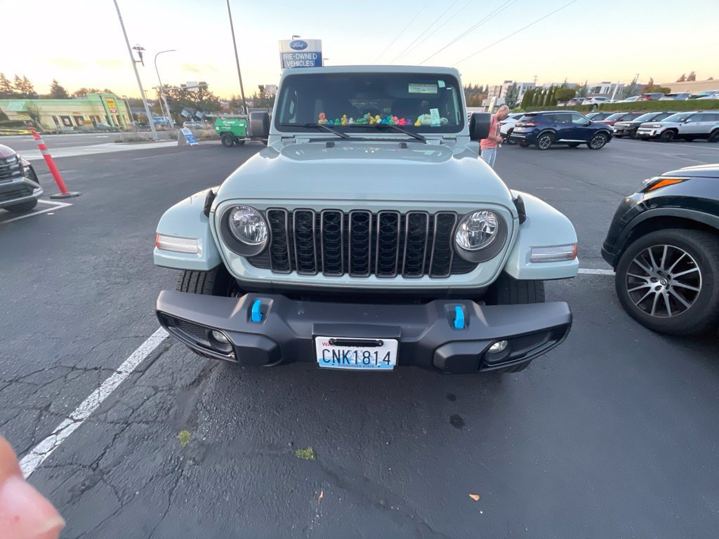 Used 2024 Jeep Wrangler Unlimited w/ Convenience Group