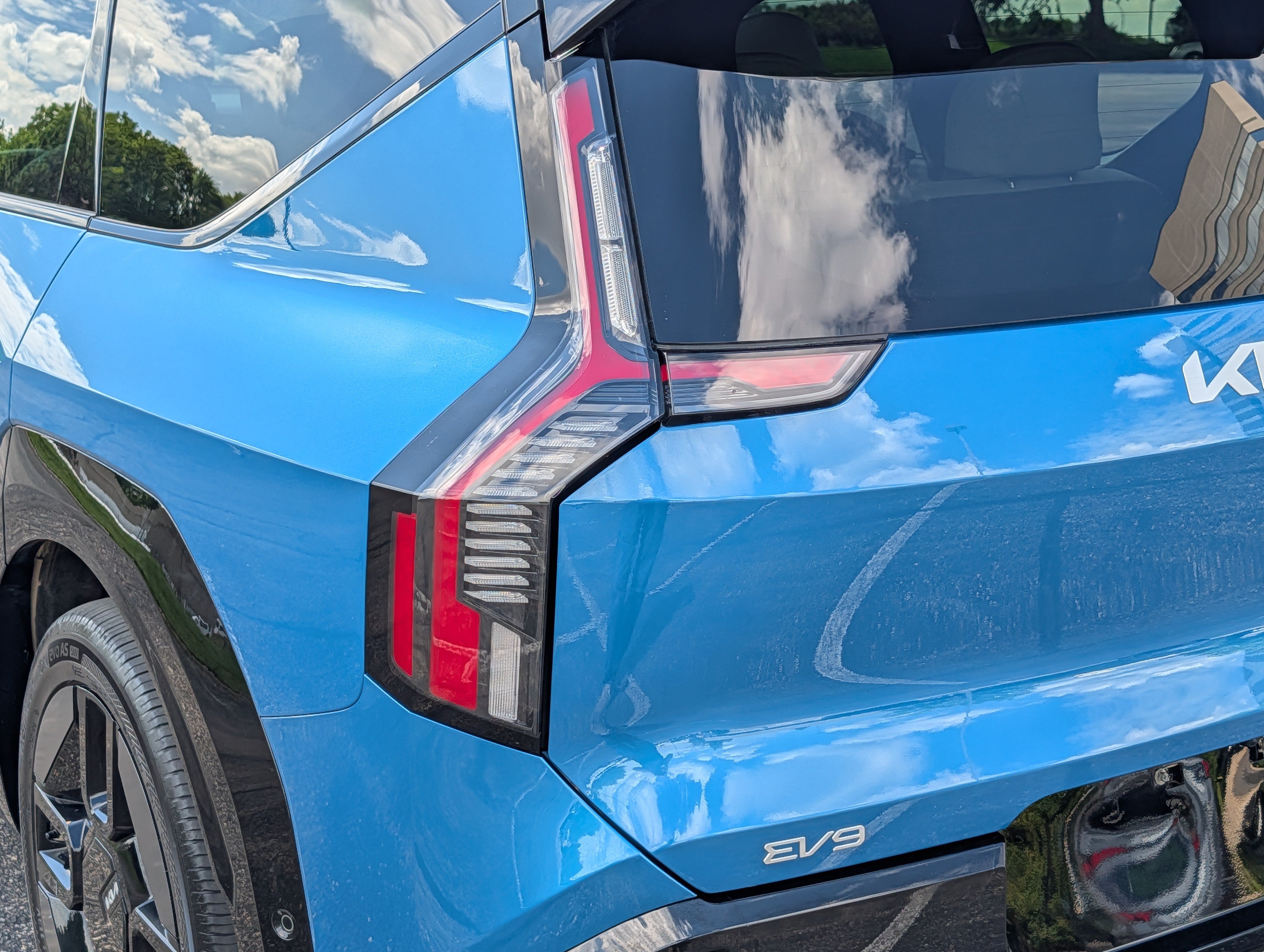 Certified 2024 Kia EV9 GT-Line AWD/4WD image 17