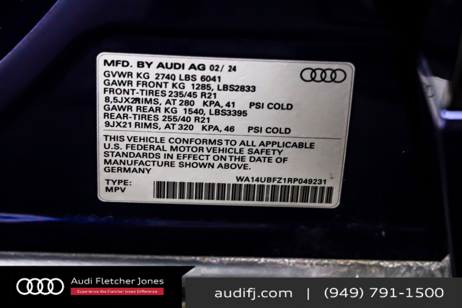 Used 2024 Audi Q4 e-tron Prestige w/ Black Optic Plus Package image 25