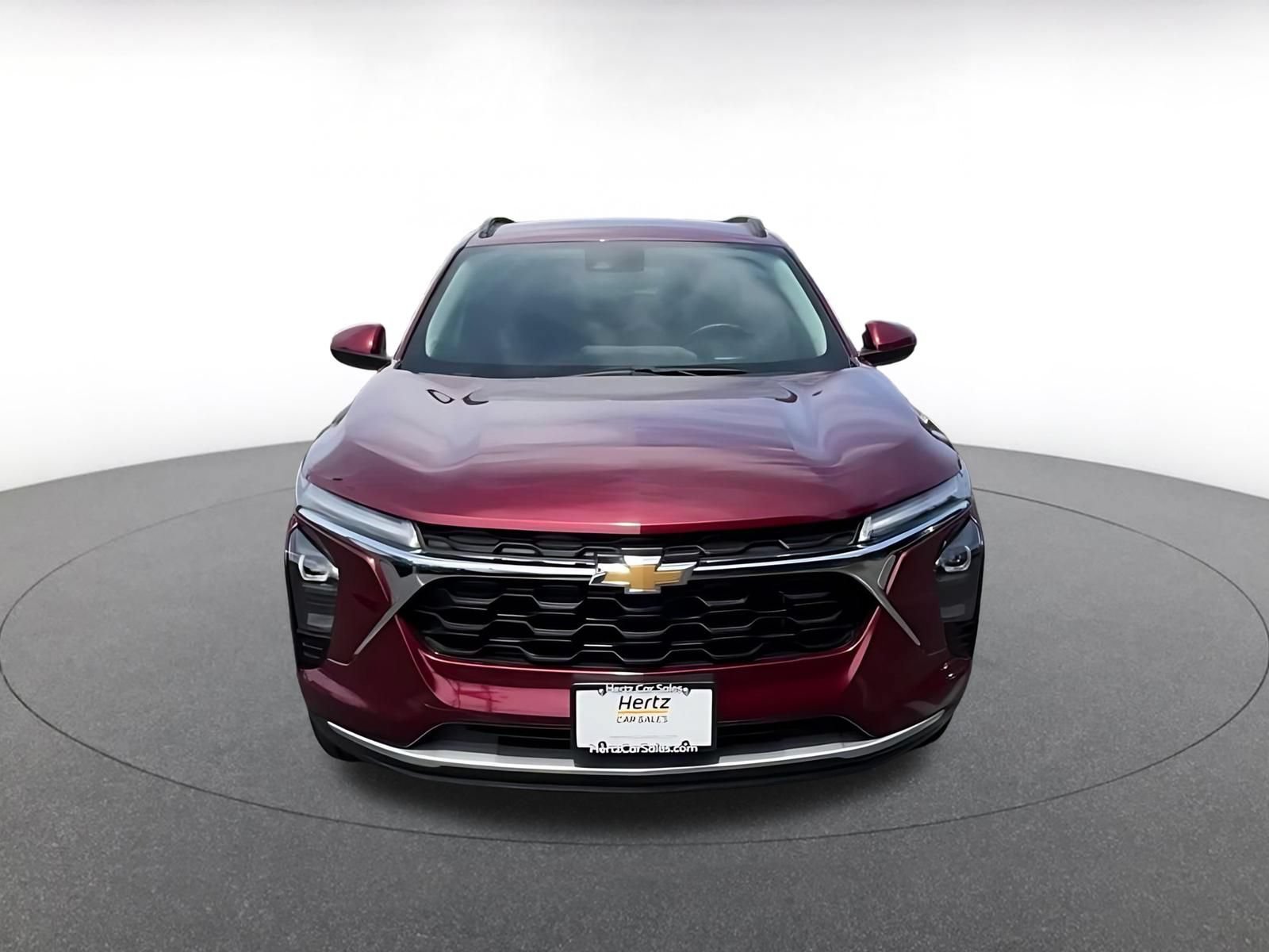 Used 2025 Chevrolet Trax LT w/ LT Convenience Package FWD image 4
