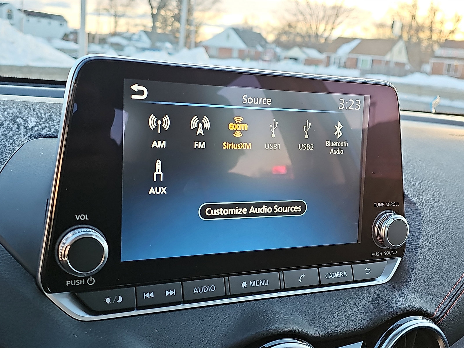 Used 2025 Nissan Sentra SR w/ SR Premium Package image 27