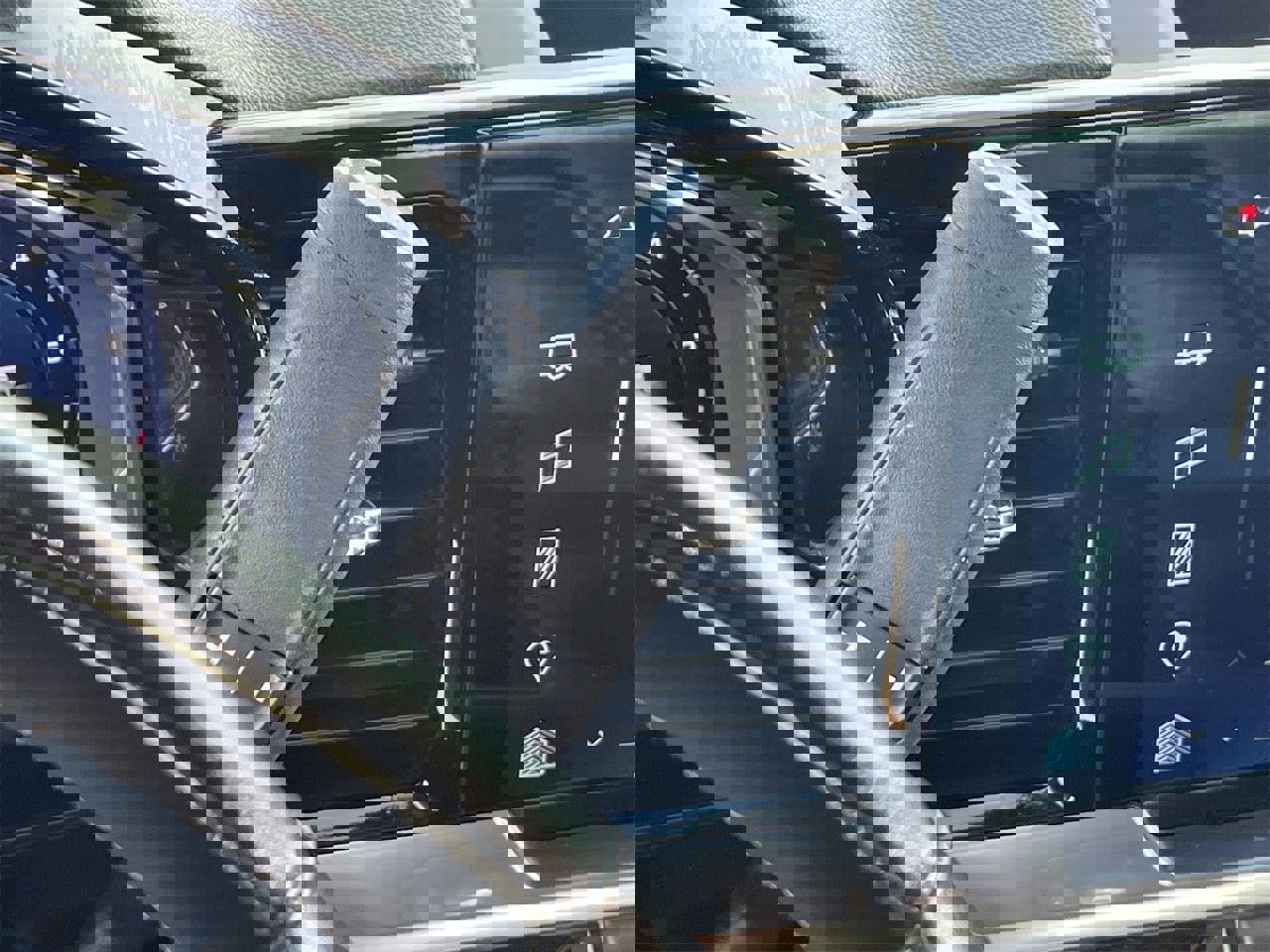 Used 2024 Chevrolet Silverado 1500 RST image 27