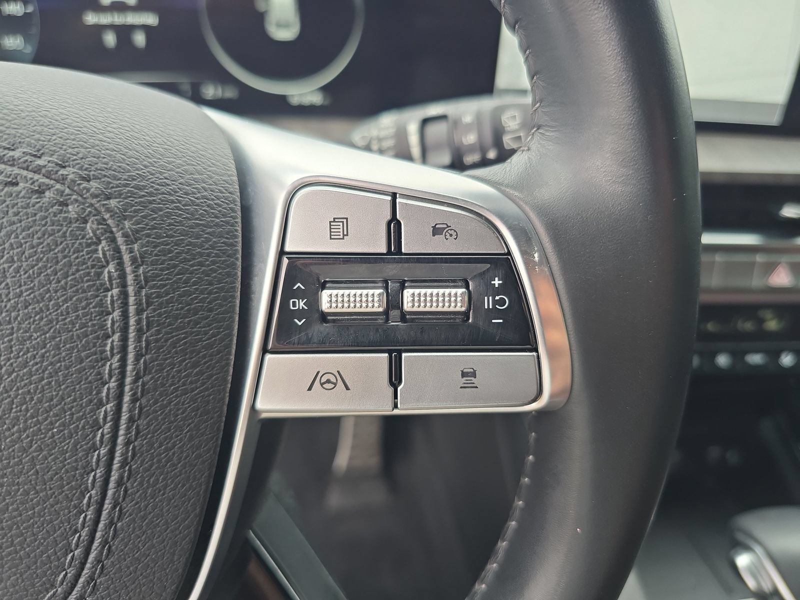 Used 2023 Kia Telluride SX FWD image 24