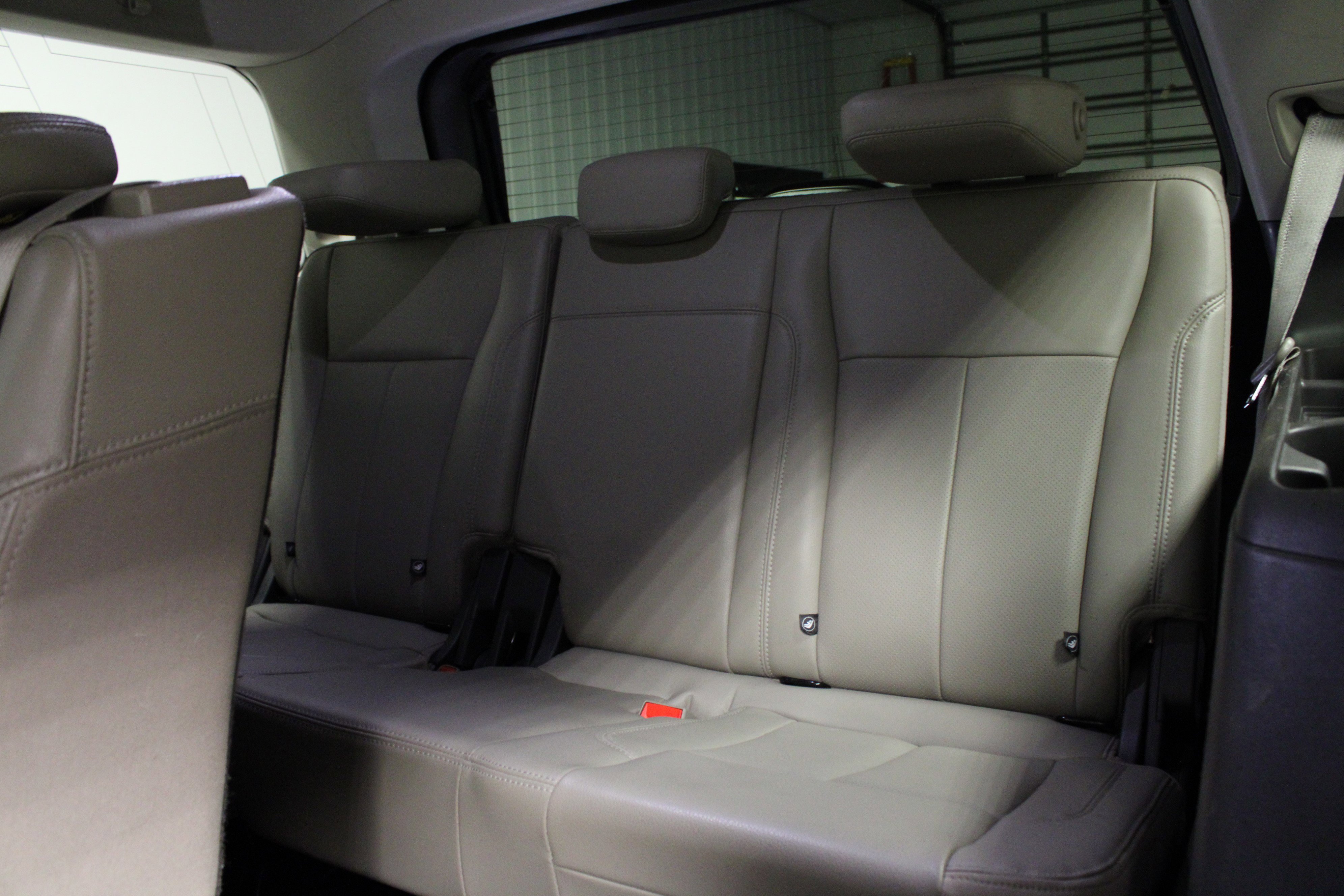 Used 2020 Ford Expedition XLT w/ Equipment Group 202A image 14