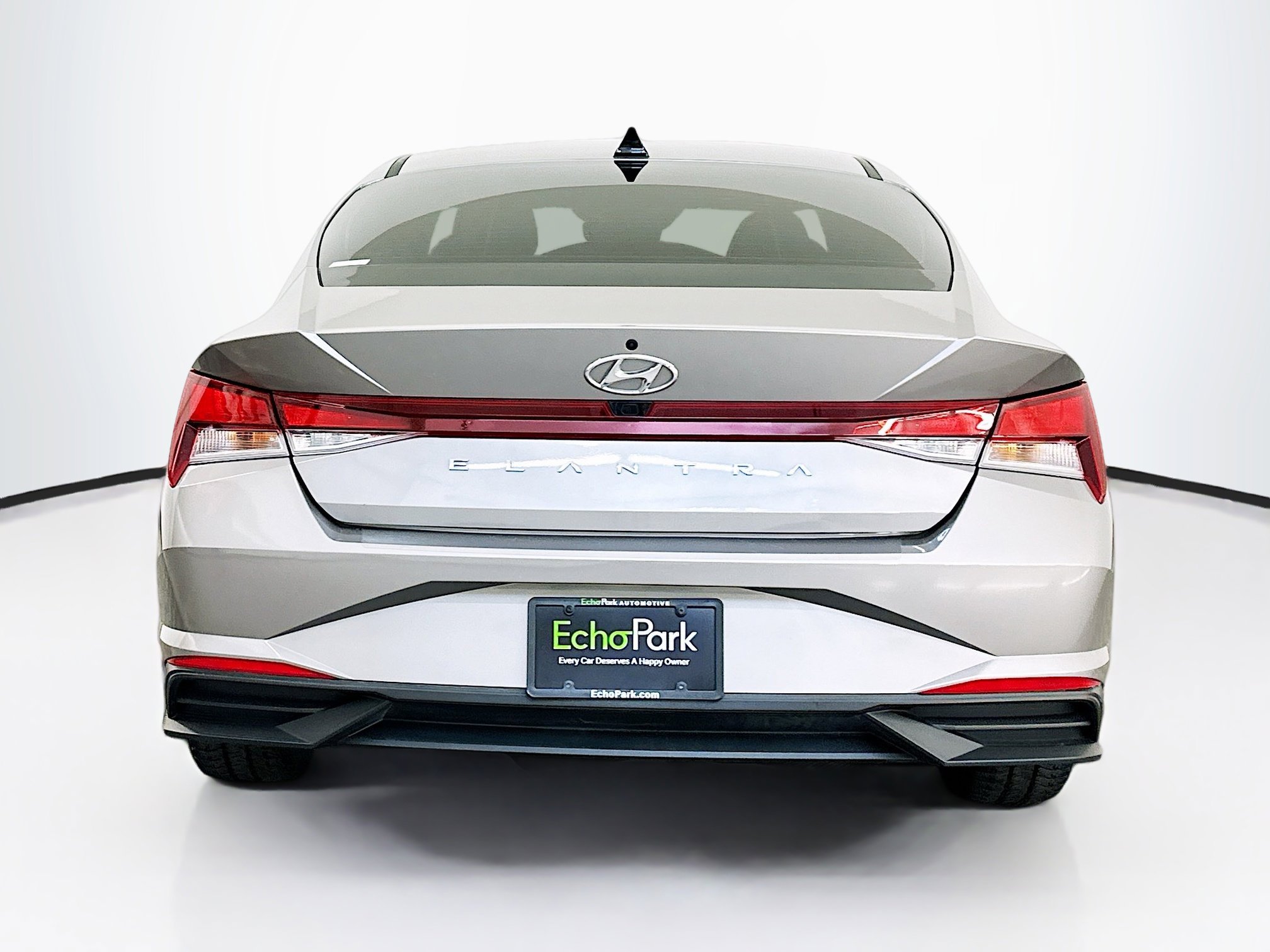 Used 2022 Hyundai Elantra SEL image 7