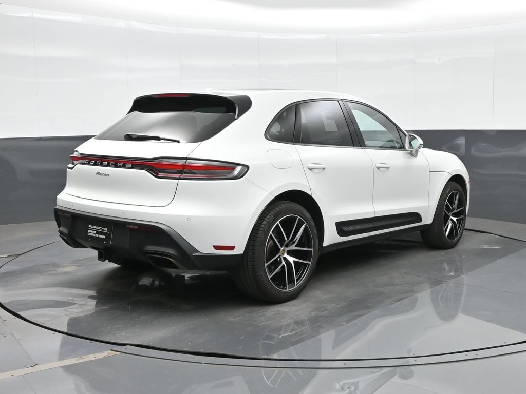 Certified 2023 Porsche Macan AWD/4WD image 7