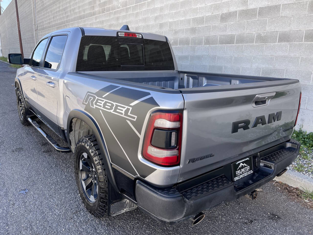 Used 2020 RAM 1500 Rebel w/ Leather & Sound Group w/ 2_W image 5