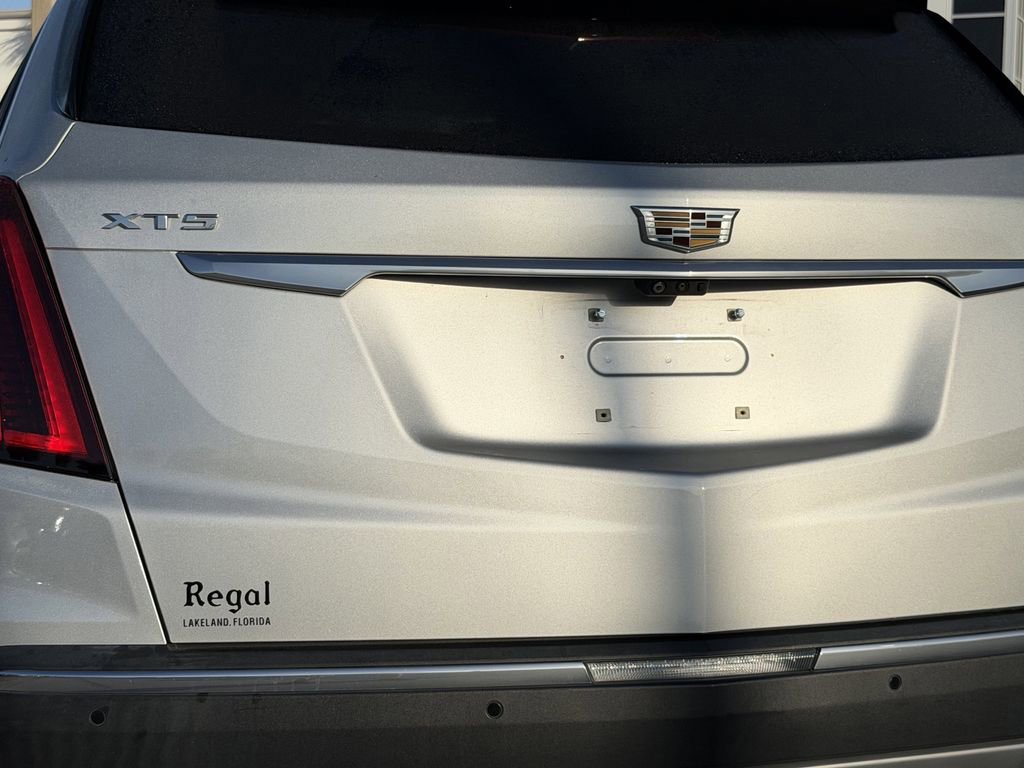 Used 2020 Cadillac XT5 Premium Luxury FWD image 10