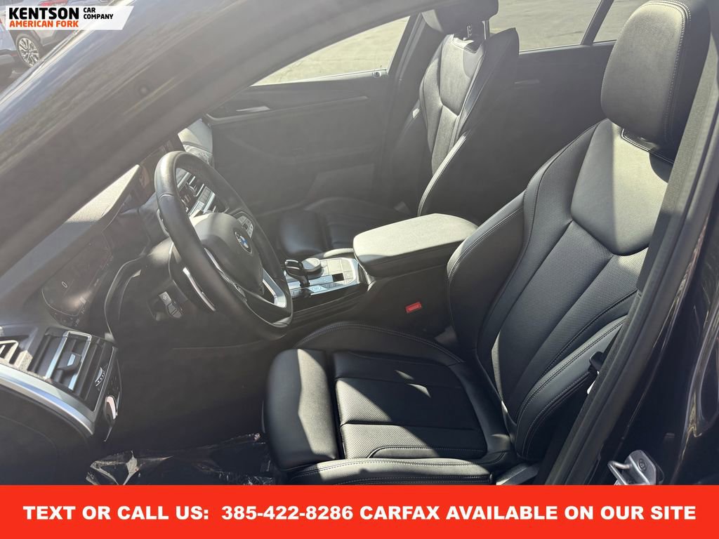 Used 2025 BMW X4 xDrive30i image 32