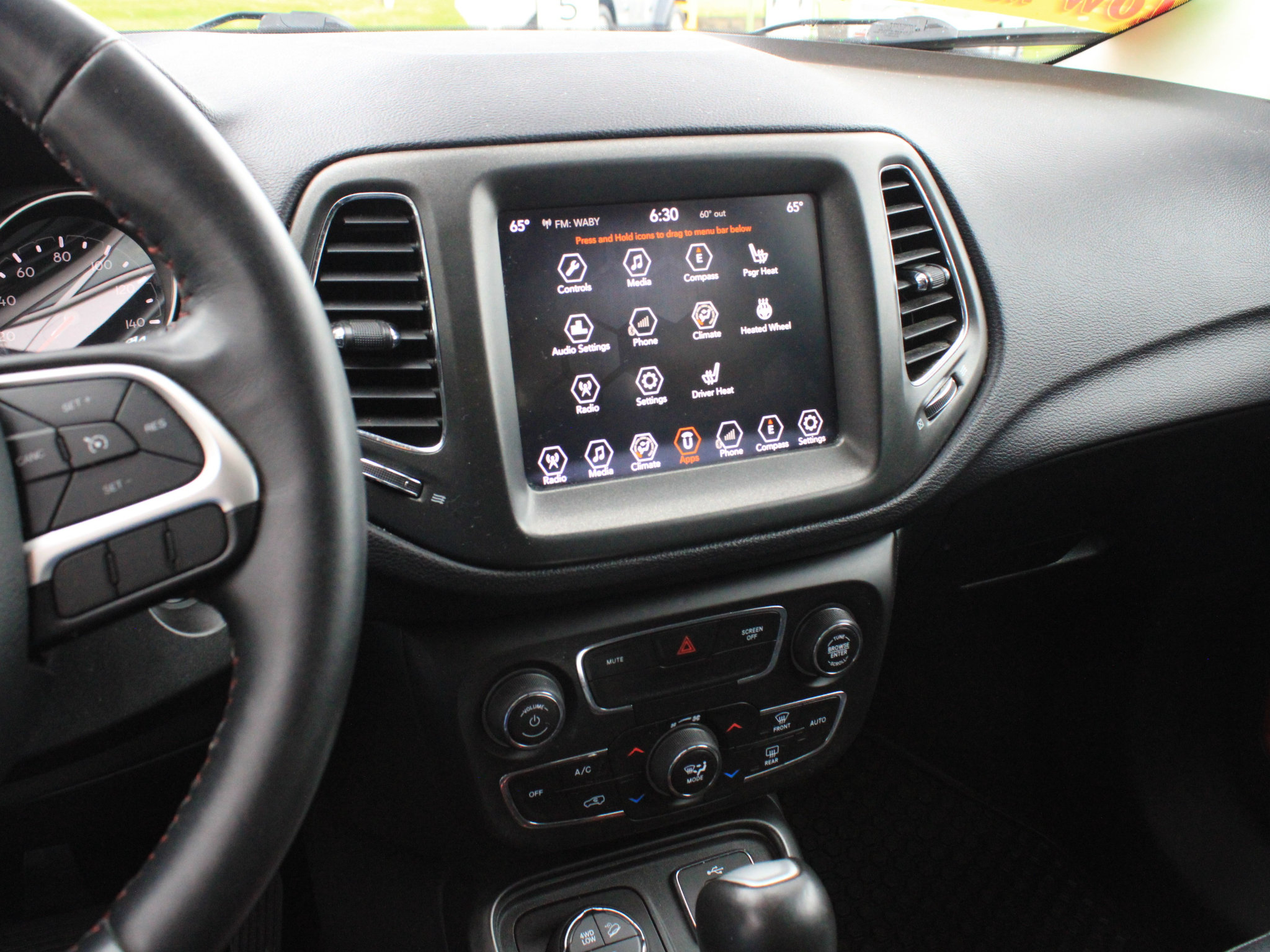 Used 2018 Jeep Compass Trailhawk w/ Cold Weather Group AWD/4WD image 21