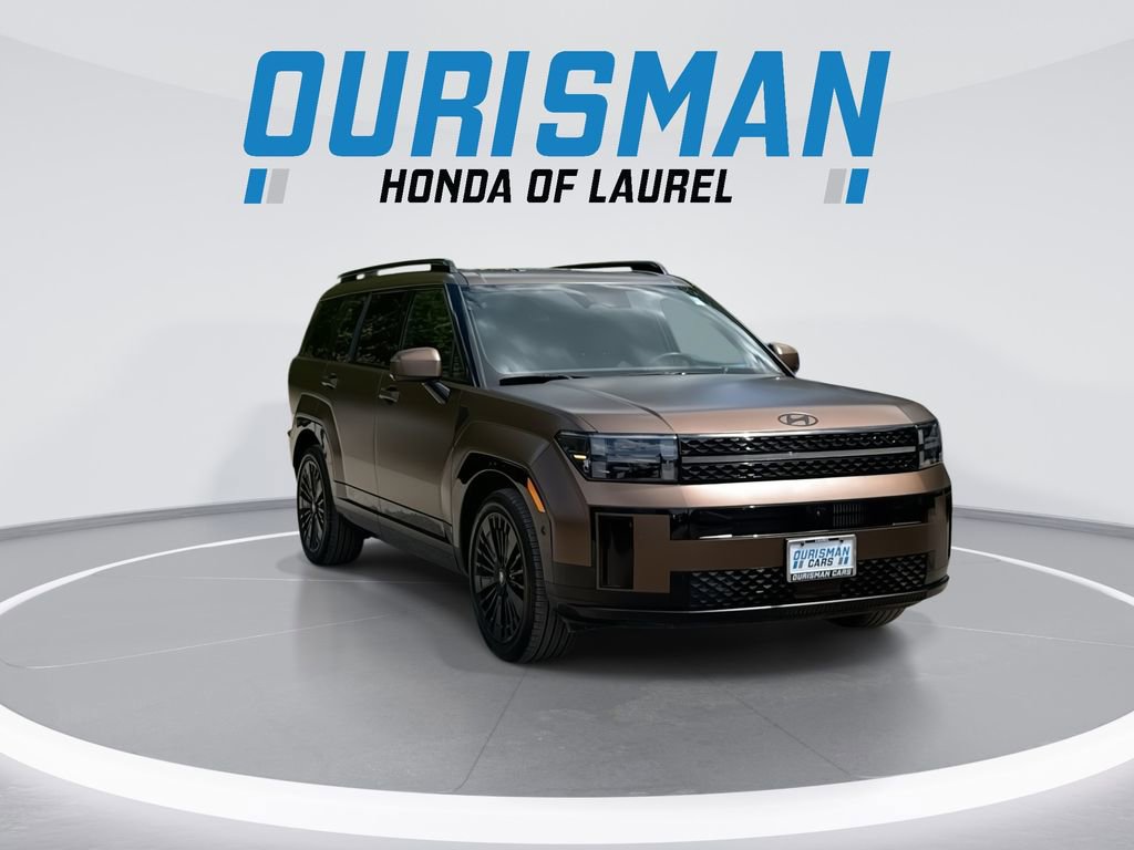 Used 2025 Hyundai Santa Fe Calligraphy AWD/4WD image 2