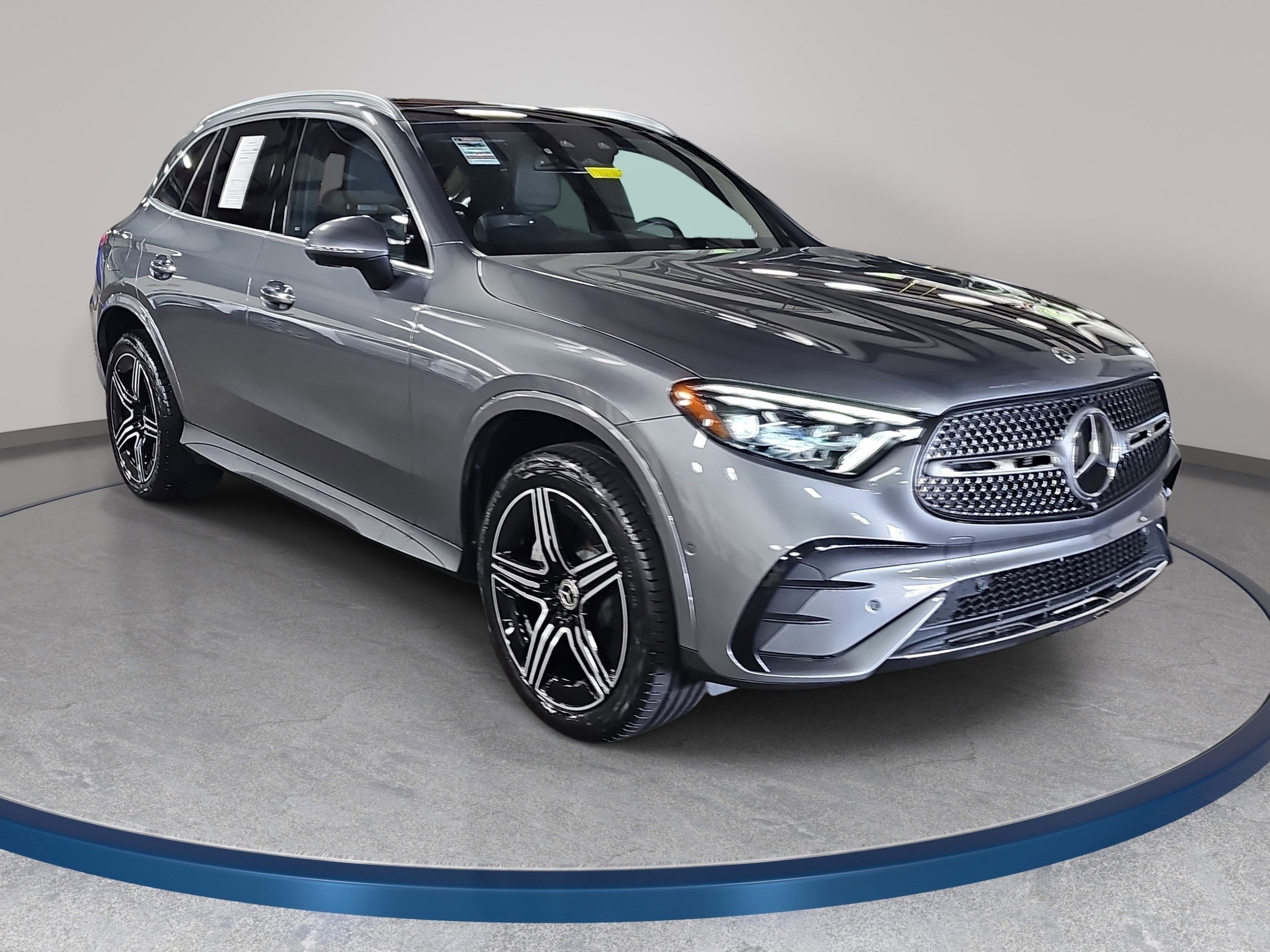 Certified 2023 Mercedes-Benz GLC 300 4MATIC image 4