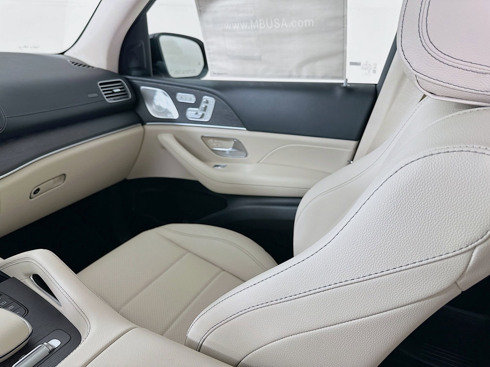 New 2026 Mercedes-Benz GLS 450 4MATIC image 26