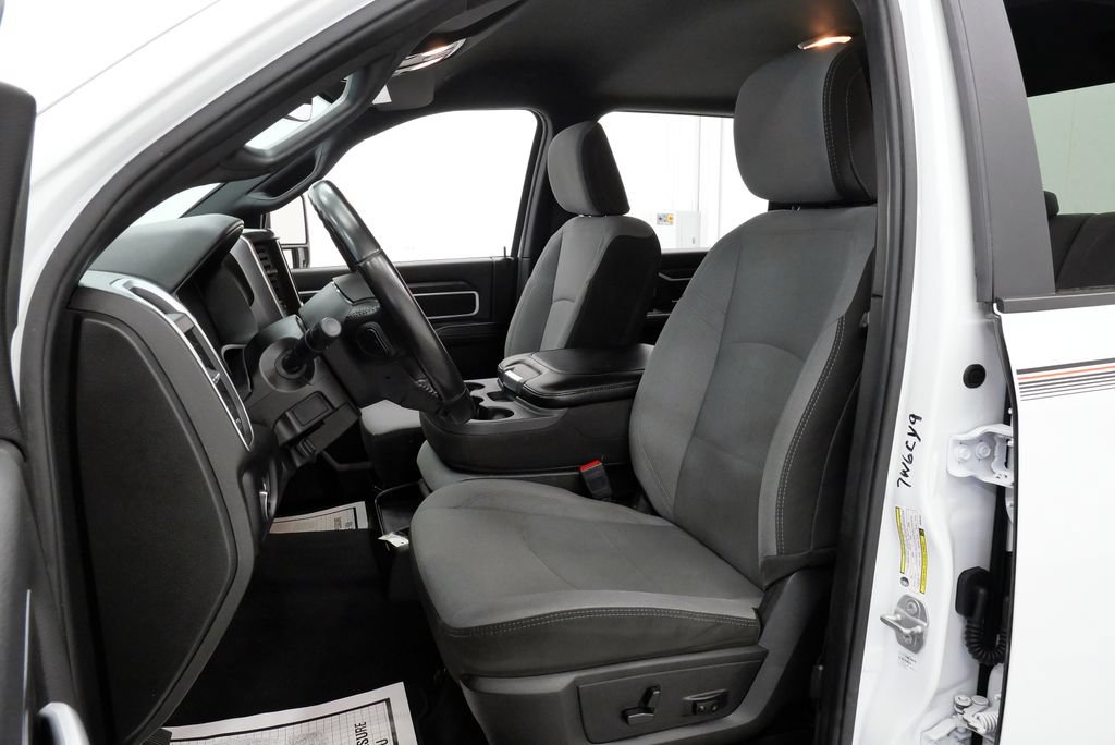 Used 2024 RAM 2500 Big Horn AWD/4WD image 11
