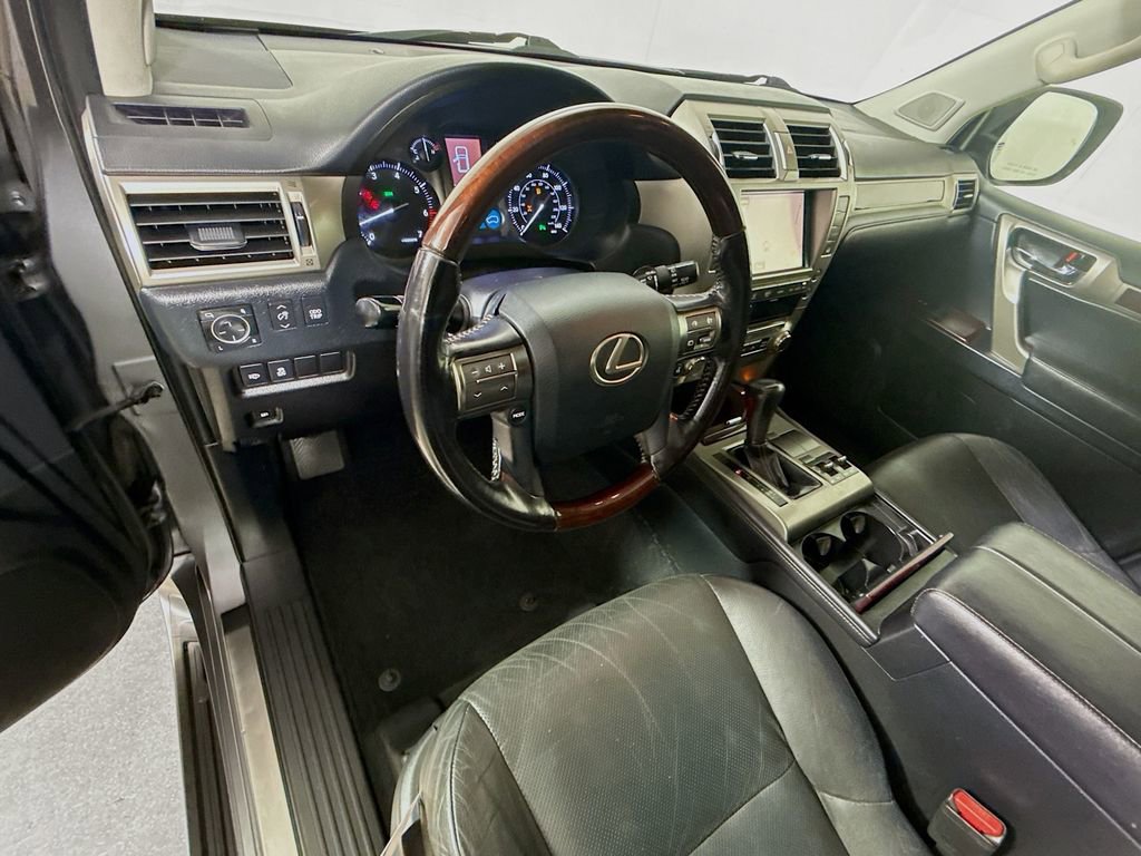 Used 2017 Lexus GX 460 Premium AWD/4WD image 10