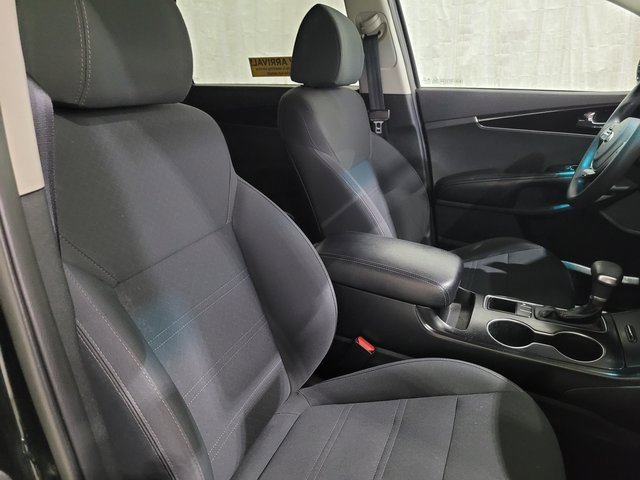 Used 2019 Kia Sorento L image 47