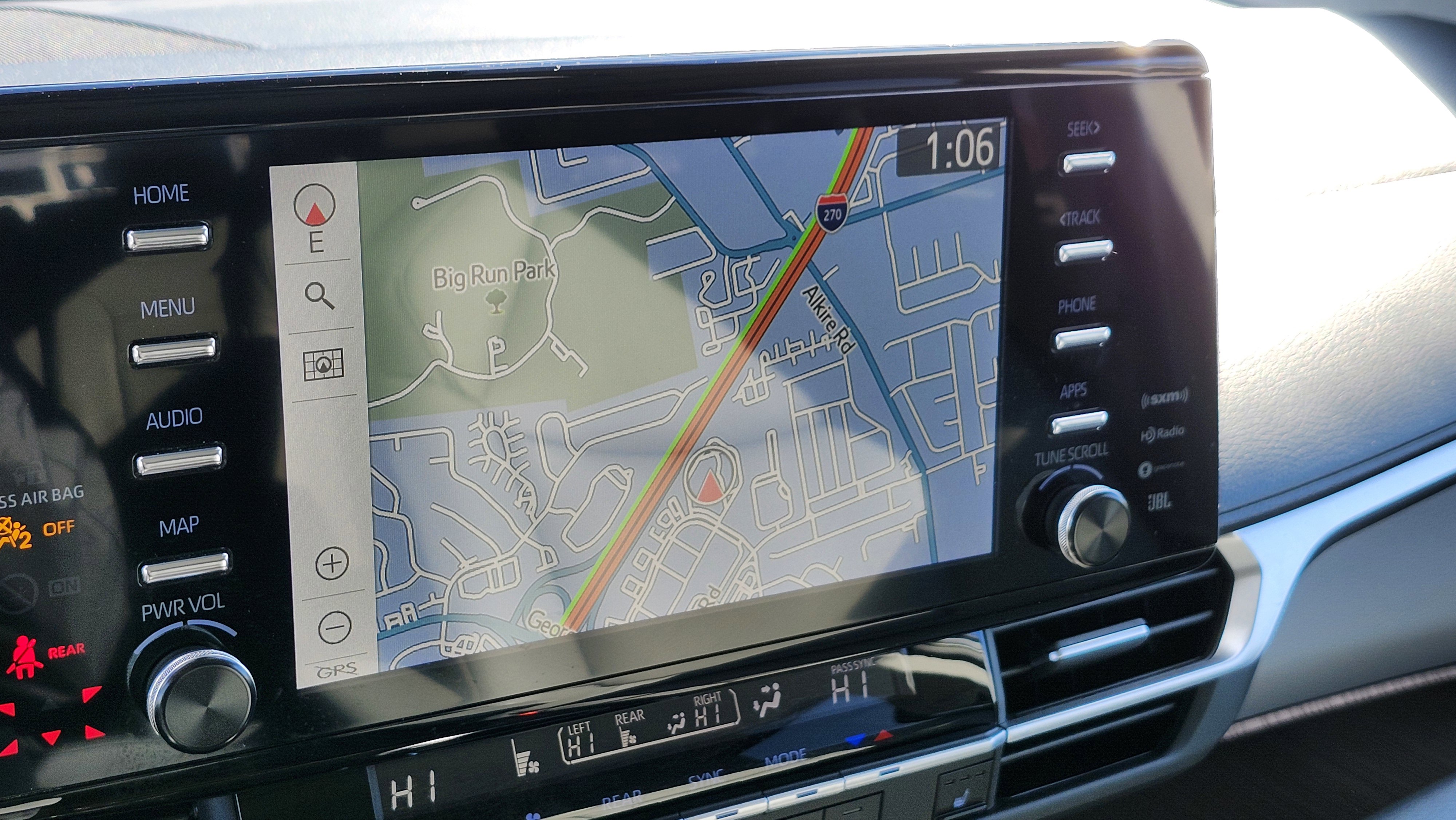 Used 2024 Toyota Sienna XLE w/ XLE Plus Package image 6