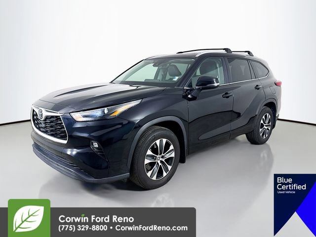 Used 2023 Toyota Highlander XLE image 4