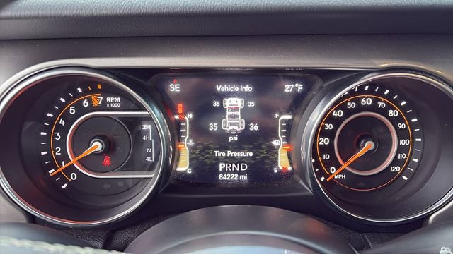 Used 2019 Jeep Wrangler Unlimited Sahara image 11