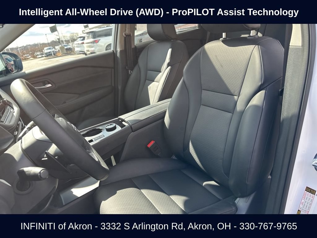 Used 2026 Nissan Rogue SV w/ SV Premium Package AWD/4WD image 42