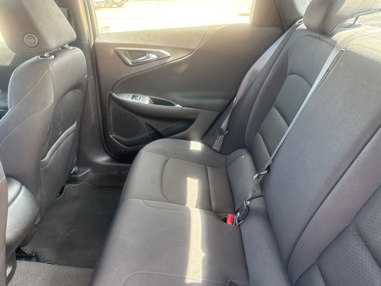 Used 2025 Chevrolet Malibu LS FWD image 39