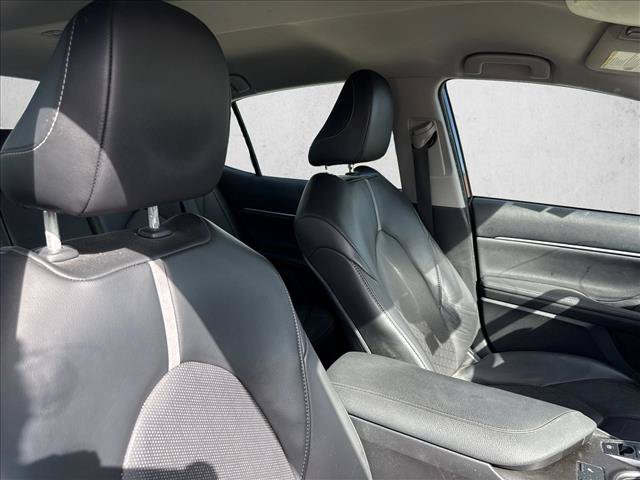 Used 2022 Toyota Camry XSE FWD image 16