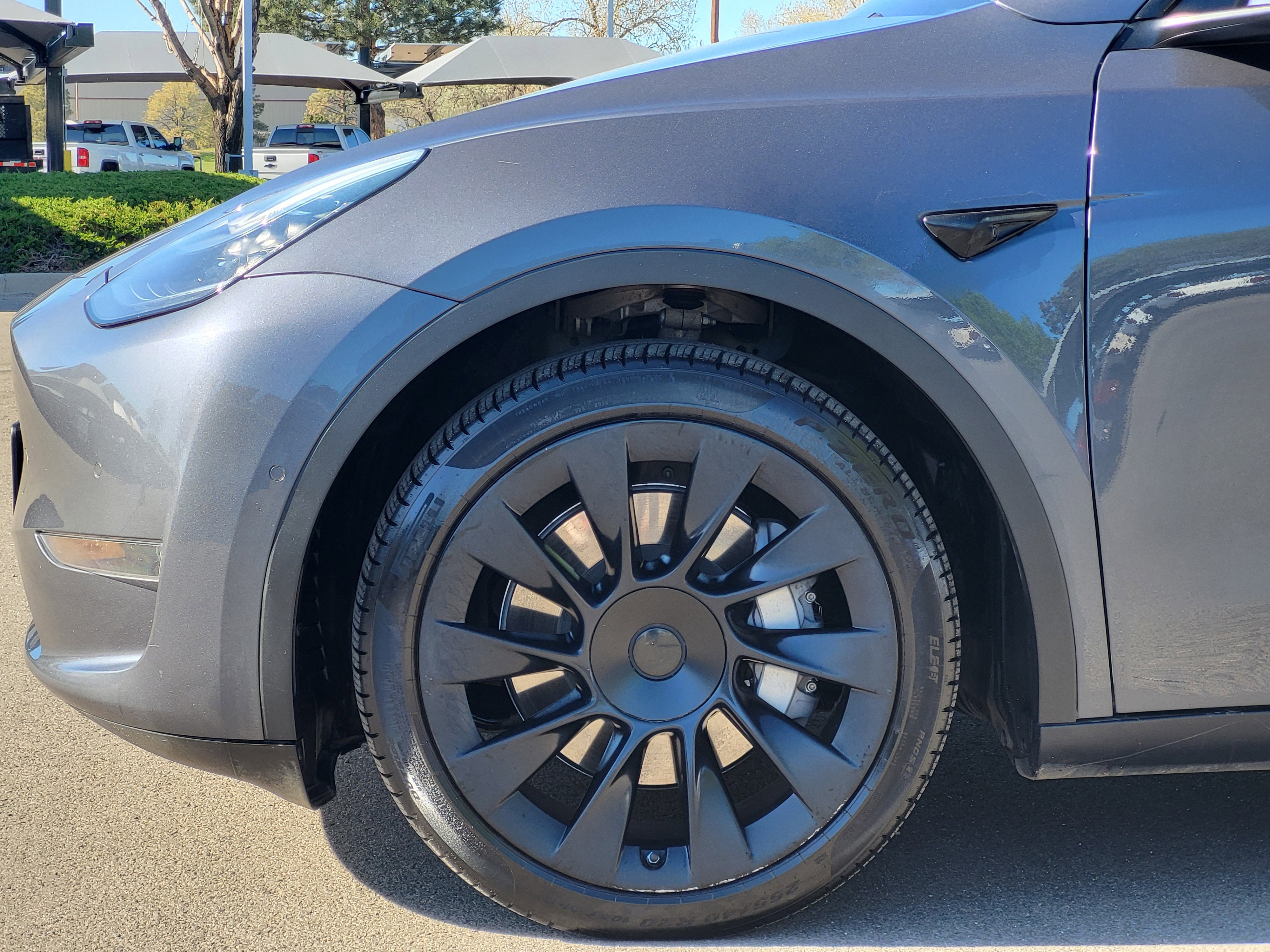 Used 2020 Tesla Model Y Performance image 9