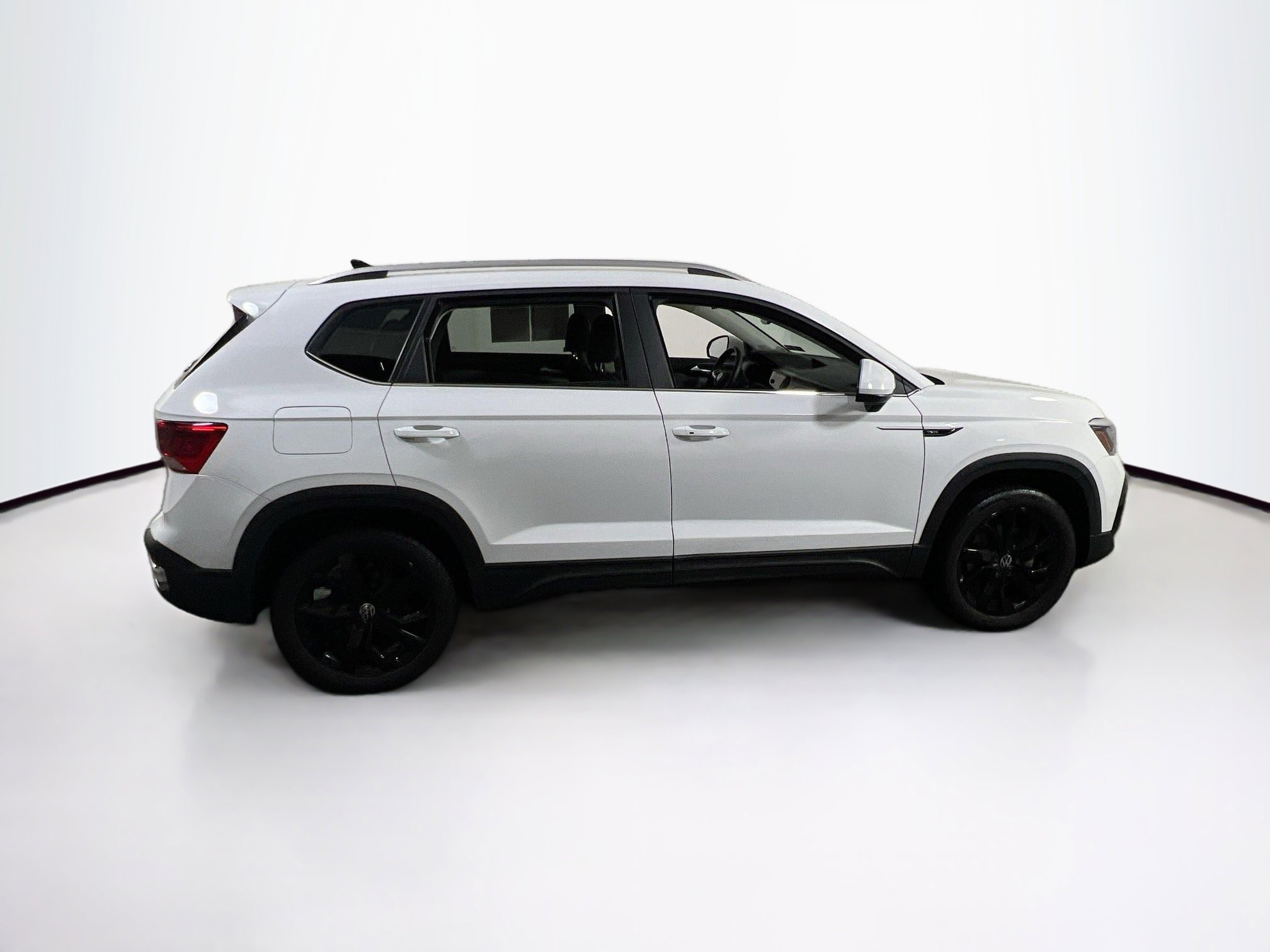 Used 2022 Volkswagen Taos SE AWD/4WD image 4