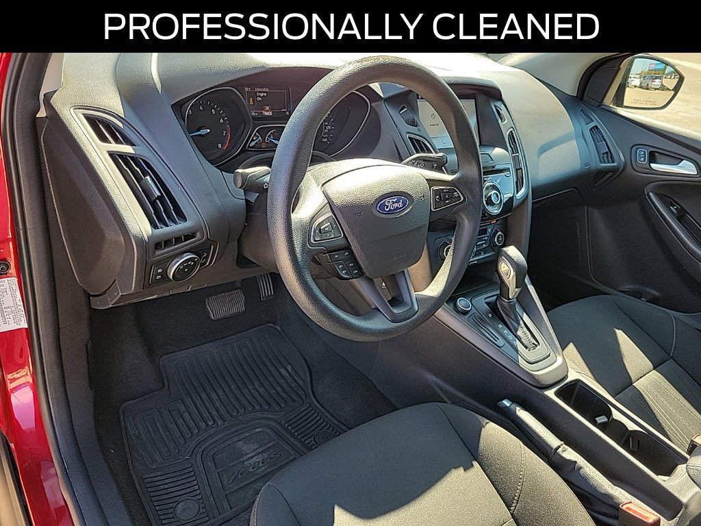 Certified 2017 Ford Focus SEL w/ Interior Protection Package FWD image 18