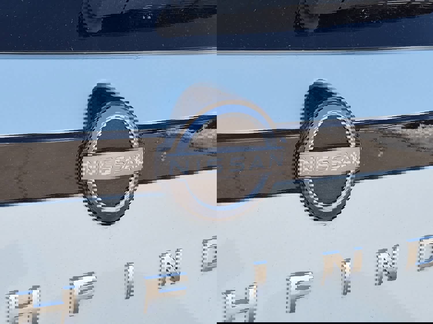 Used 2024 Nissan Pathfinder SV image 23