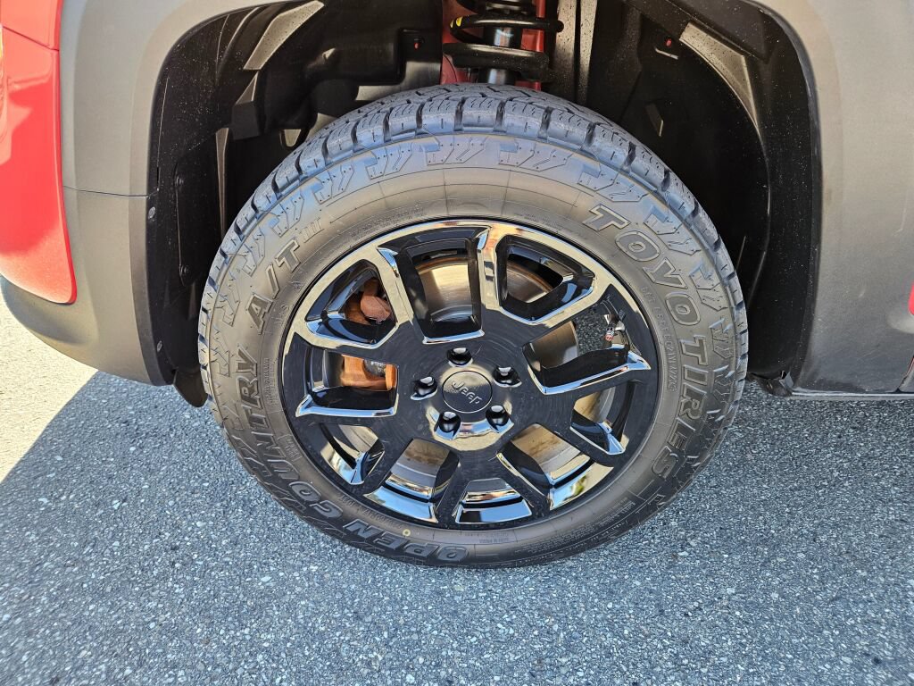 Used 2020 Jeep Renegade Latitude w/ Popular Equipment Group AWD/4WD image 9