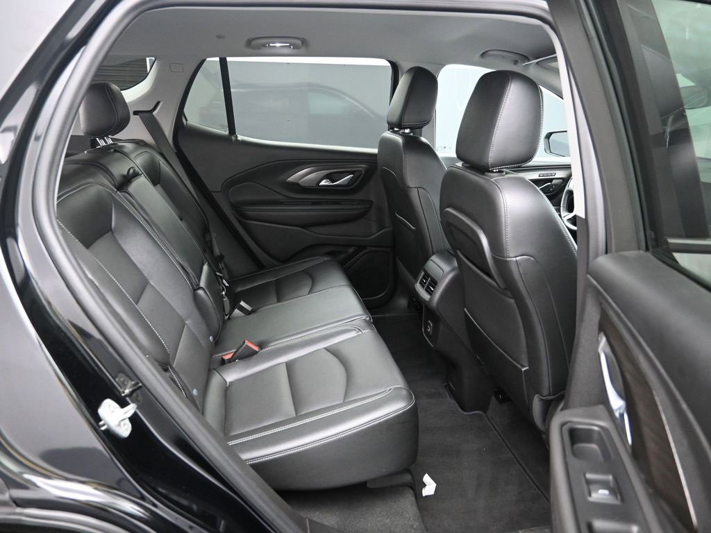 Used 2023 GMC Terrain SLT image 23