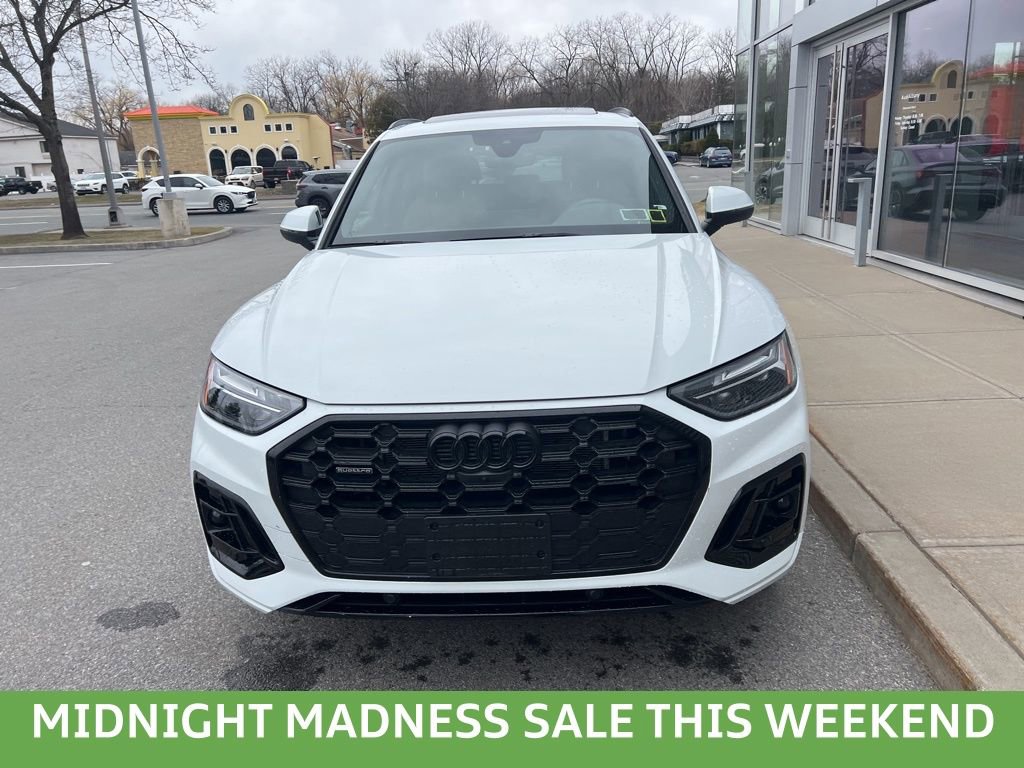 Used 2024 Audi Q5 e Premium Plus w/ Premium Plus Package image 39