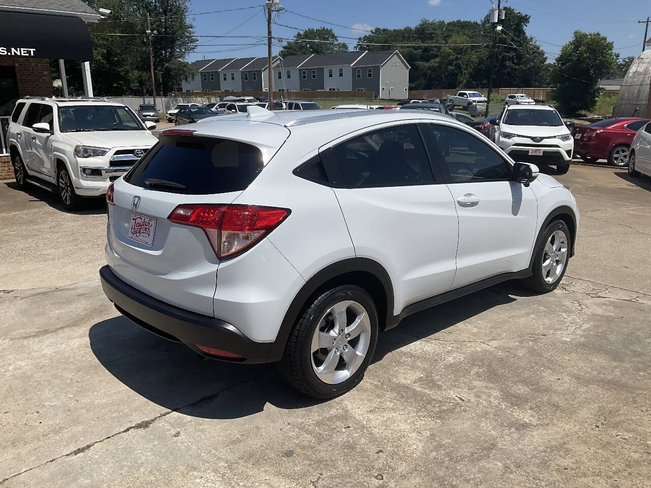 Used 2016 Honda HR-V EX-L image 3