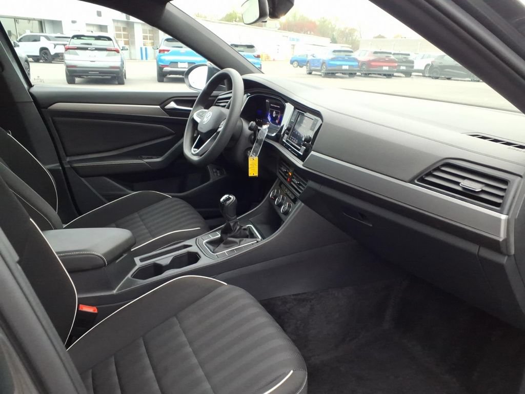 Used 2023 Volkswagen Jetta Sport FWD image 20