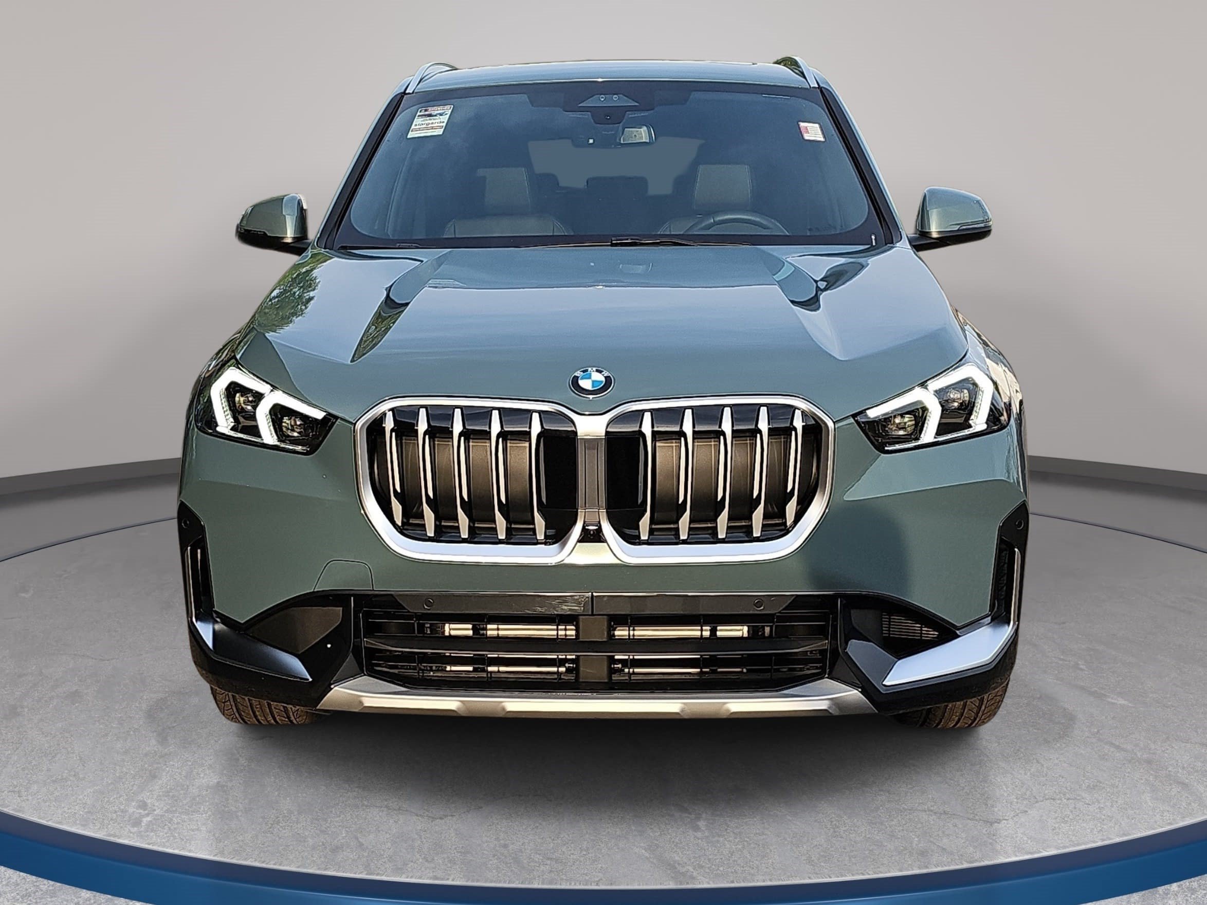 New 2026 BMW X1 xDrive28i w/ Technology Package AWD/4WD image 2