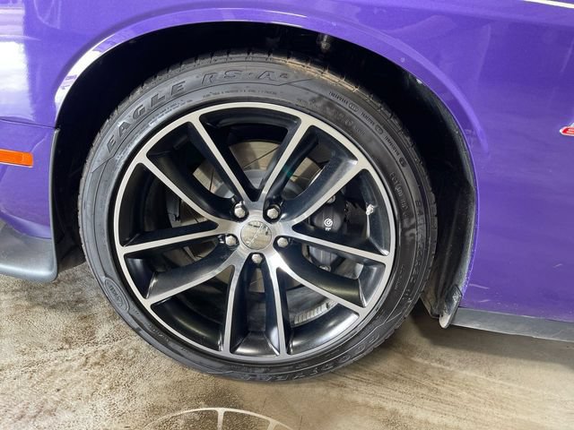 Certified 2016 Dodge Challenger R/T Scat Pack w/ Leather Interior Group RWD image 11