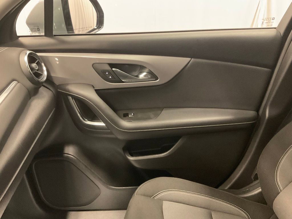 Used 2025 Chevrolet Blazer LT image 22
