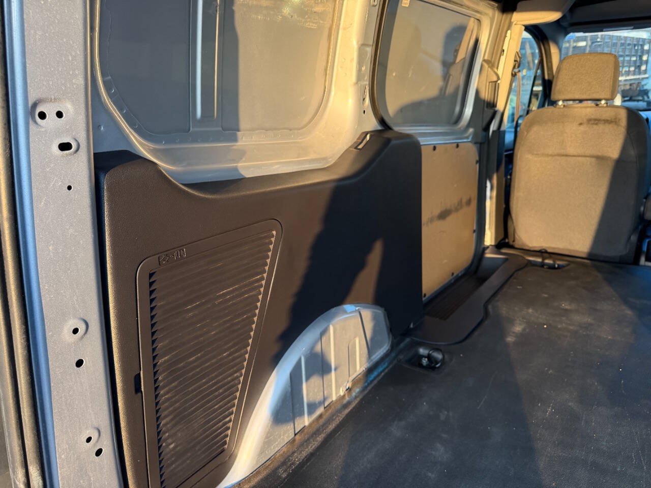 Used 2017 Ford Transit Connect XL FWD image 23