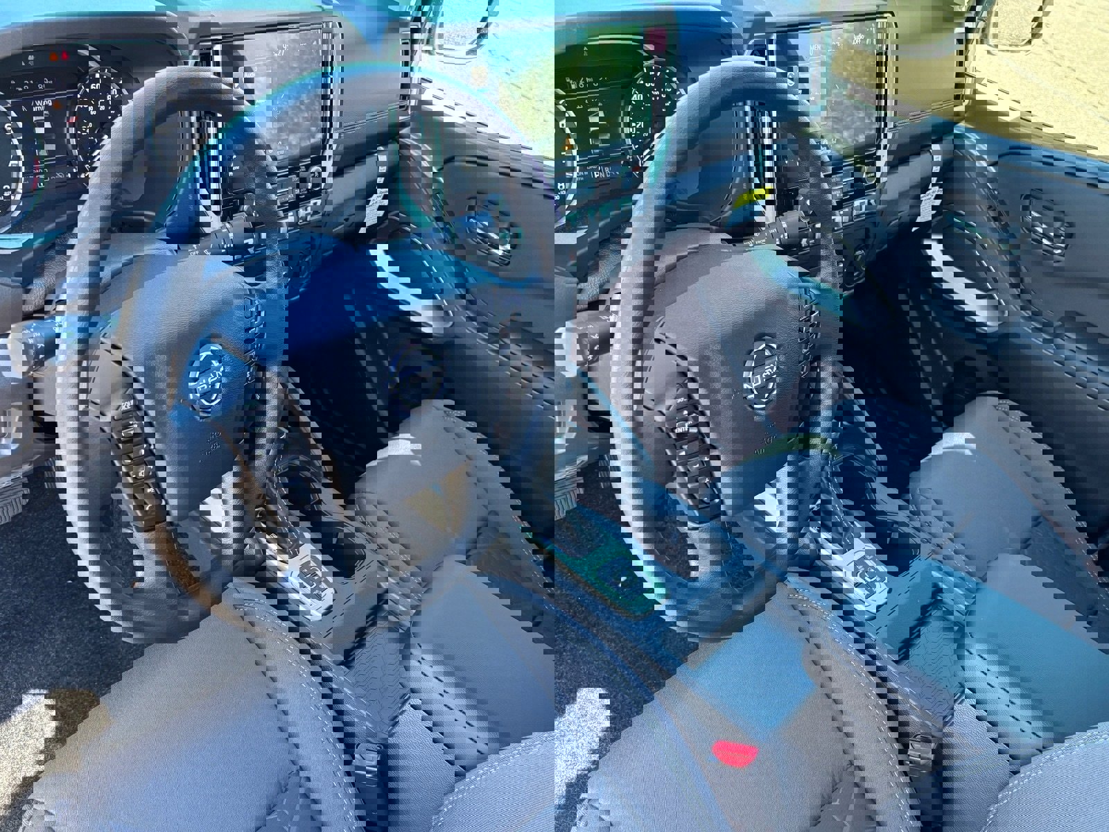 New 2026 Nissan Frontier SV image 18