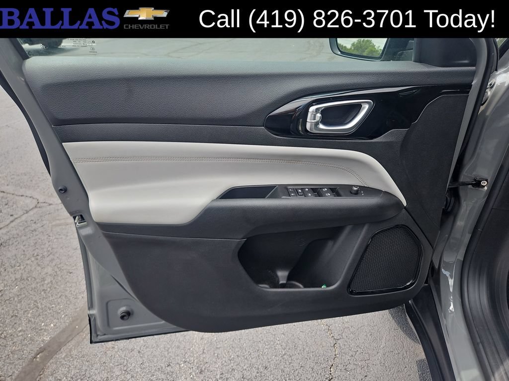 Used 2022 Jeep Compass Limited AWD/4WD image 19