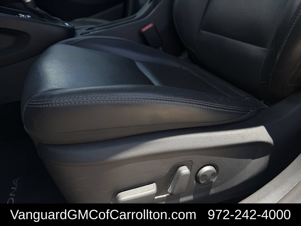 Used 2023 Hyundai Kona Limited w/ Cargo Package FWD image 31