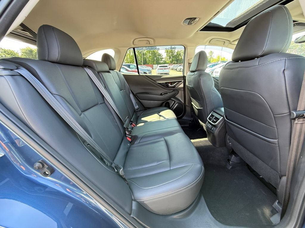 Used 2022 Subaru Outback Limited AWD/4WD image 25