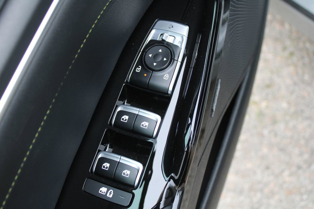New 2026 Kia K5 GT FWD image 19