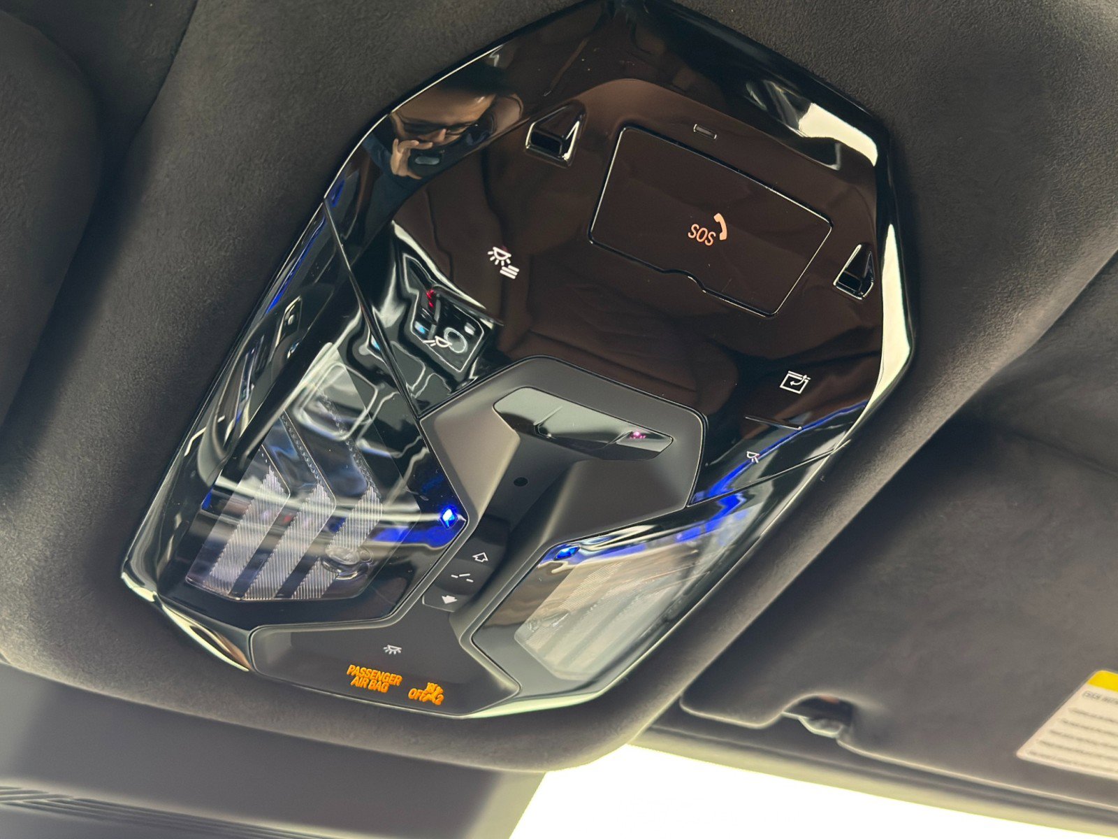 Used 2023 BMW i7 xDrive60 w/ Executive Package 2 image 39